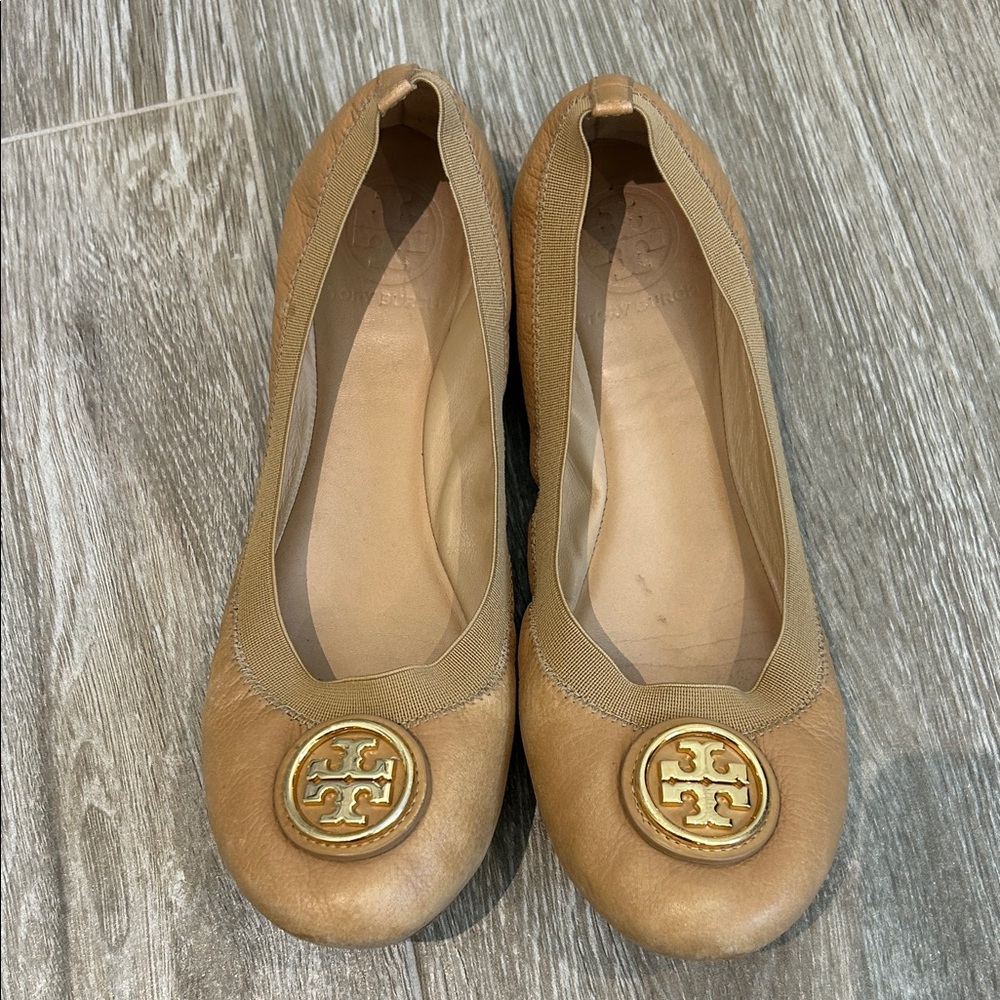 Tory Burch nude flats